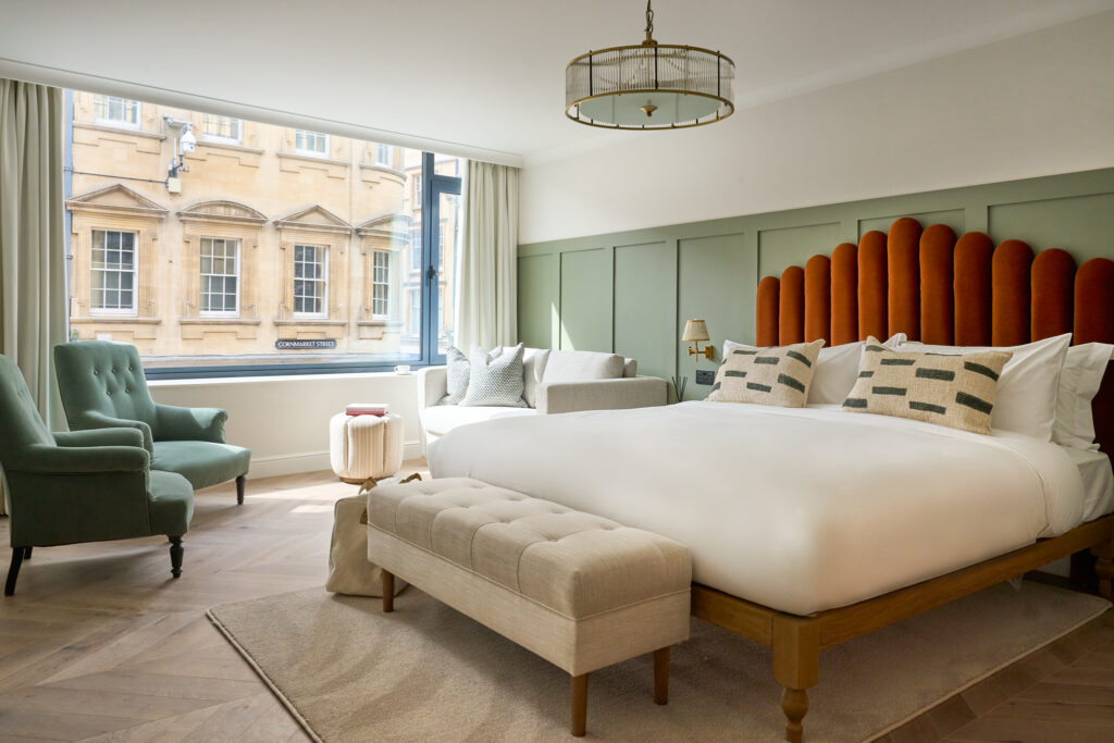 Cornmarket St Junior Suite